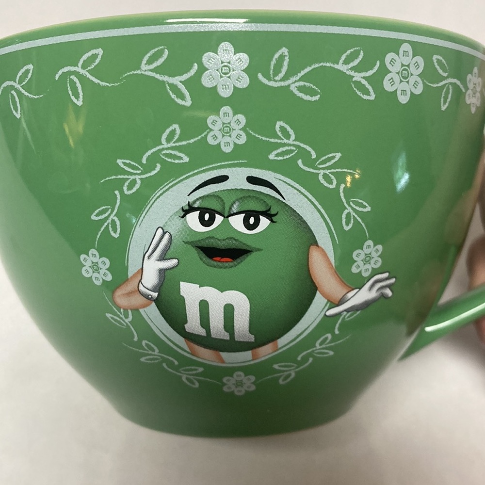 M&M’s World Large Green Mug Tea Cup Ms Green Floral Details 2007